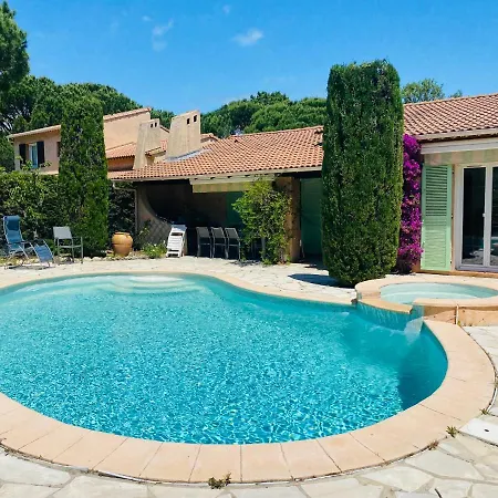 Les Pins Ensoleilles *